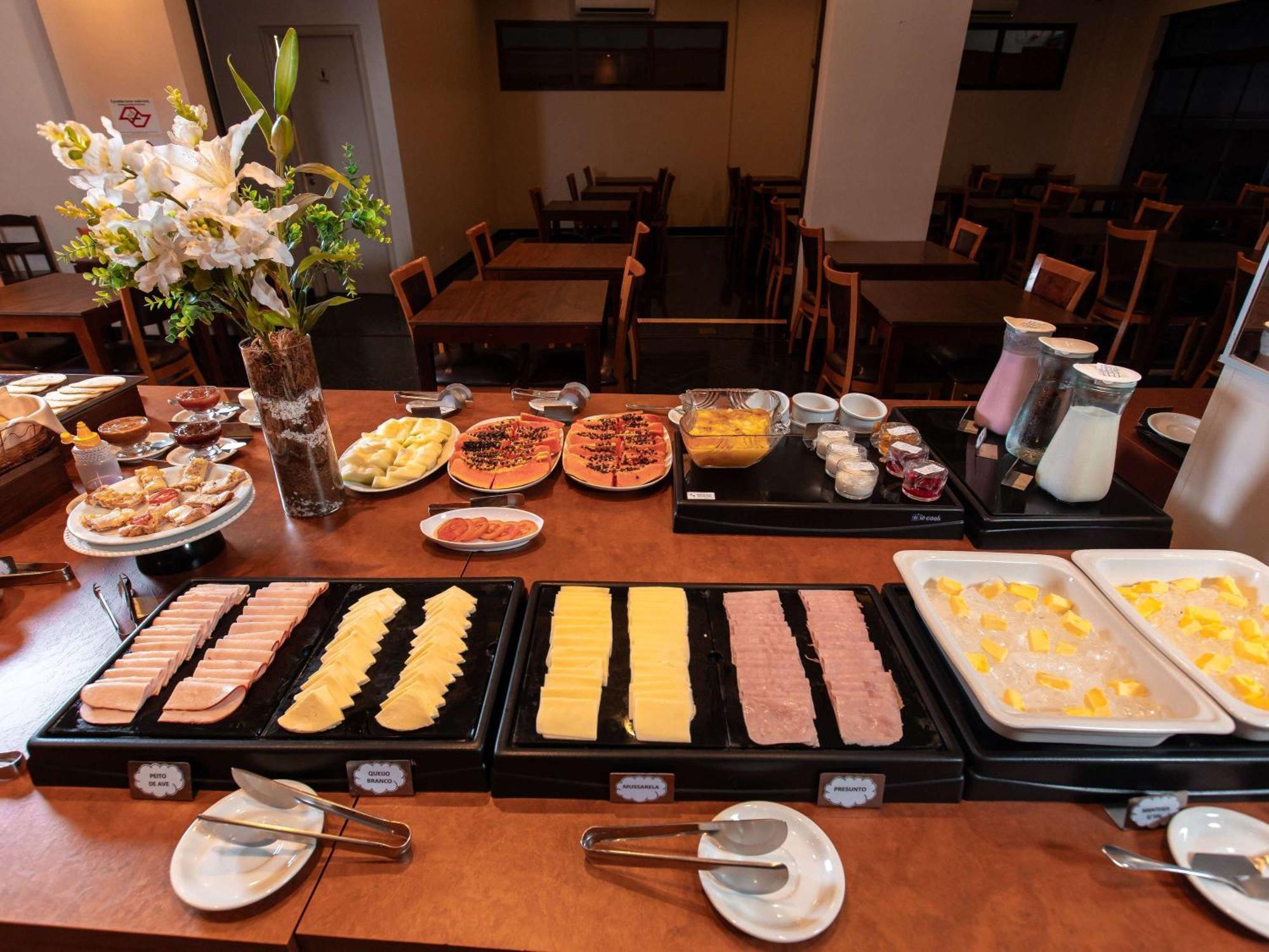 Ibis Styles Portal D'oeste Hotel