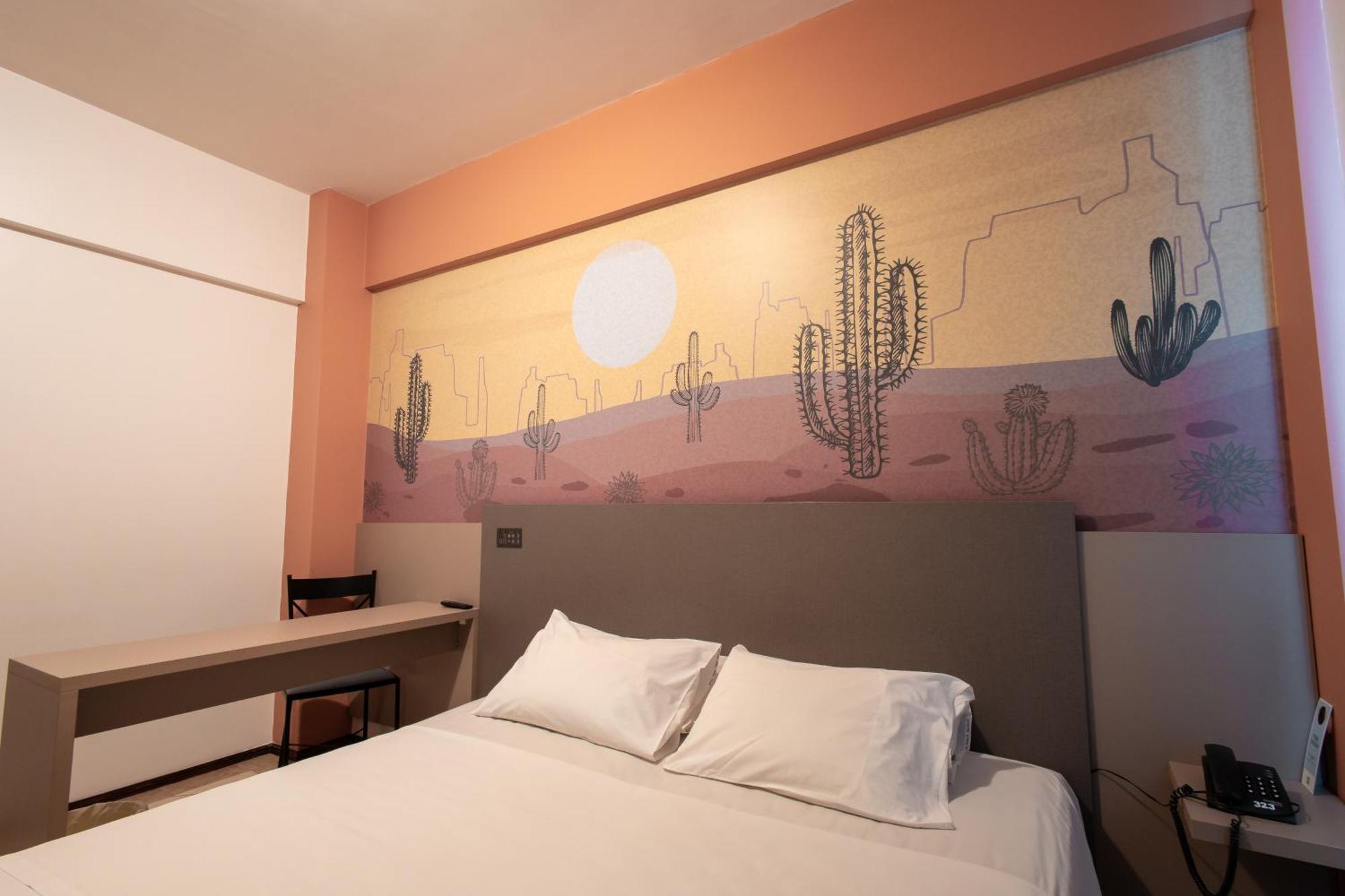 Ibis Styles Portal D'oeste Hotel 3*
