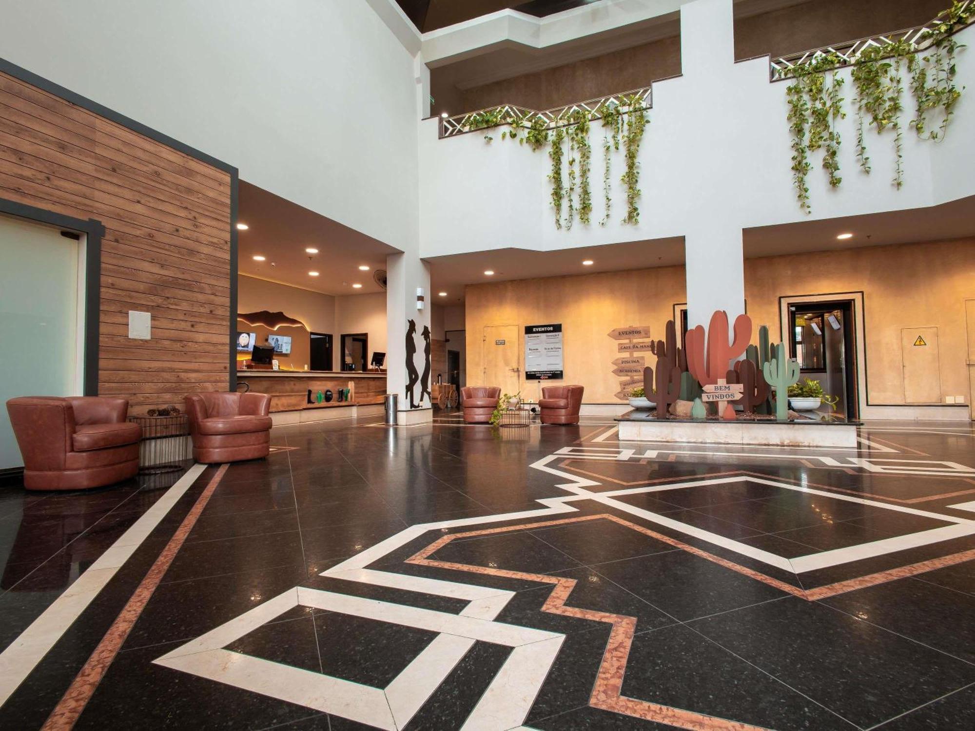 Ibis Styles Portal D'oeste Hotel