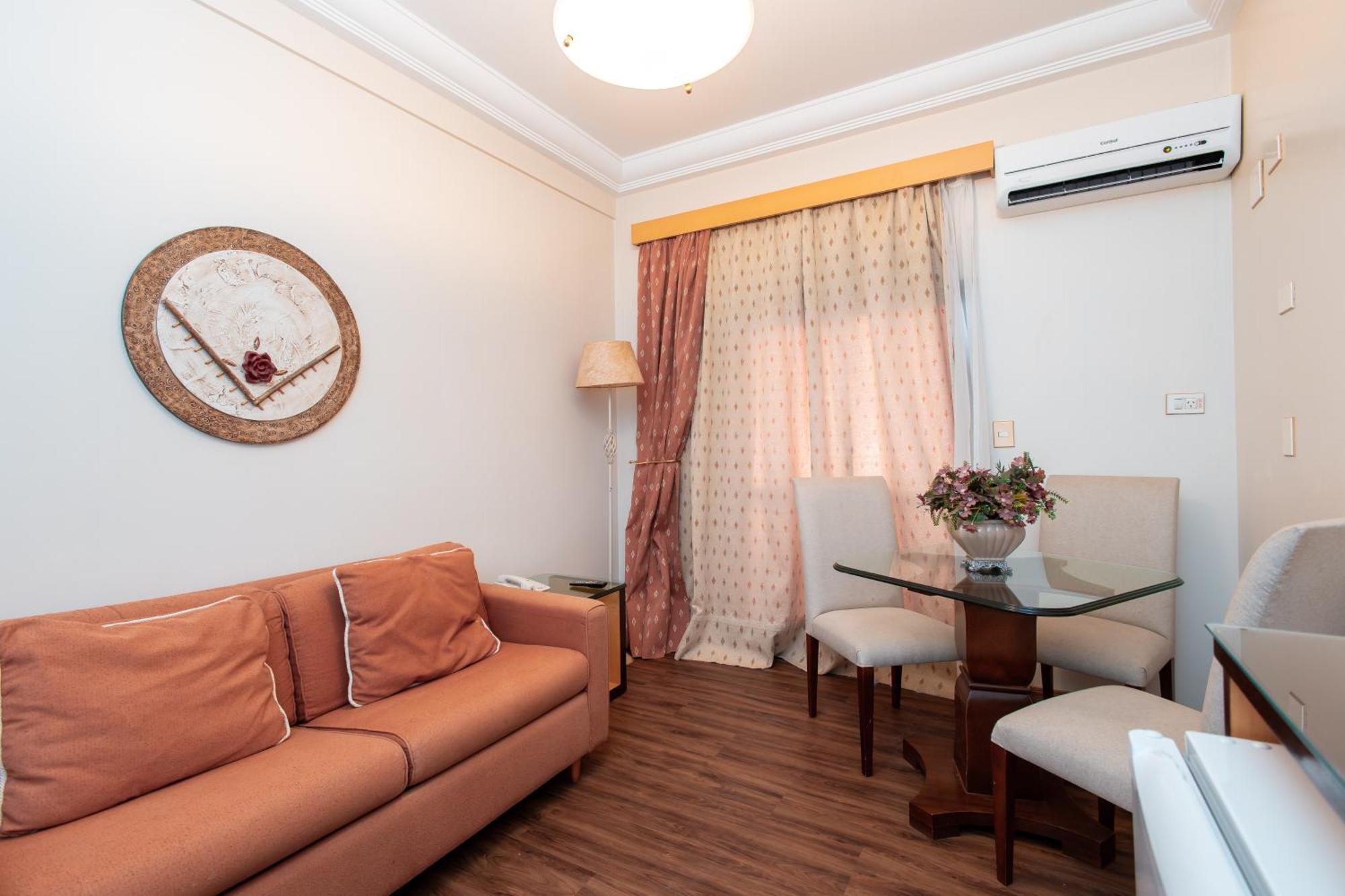 Ibis Styles Portal D'oeste Hotel 3*