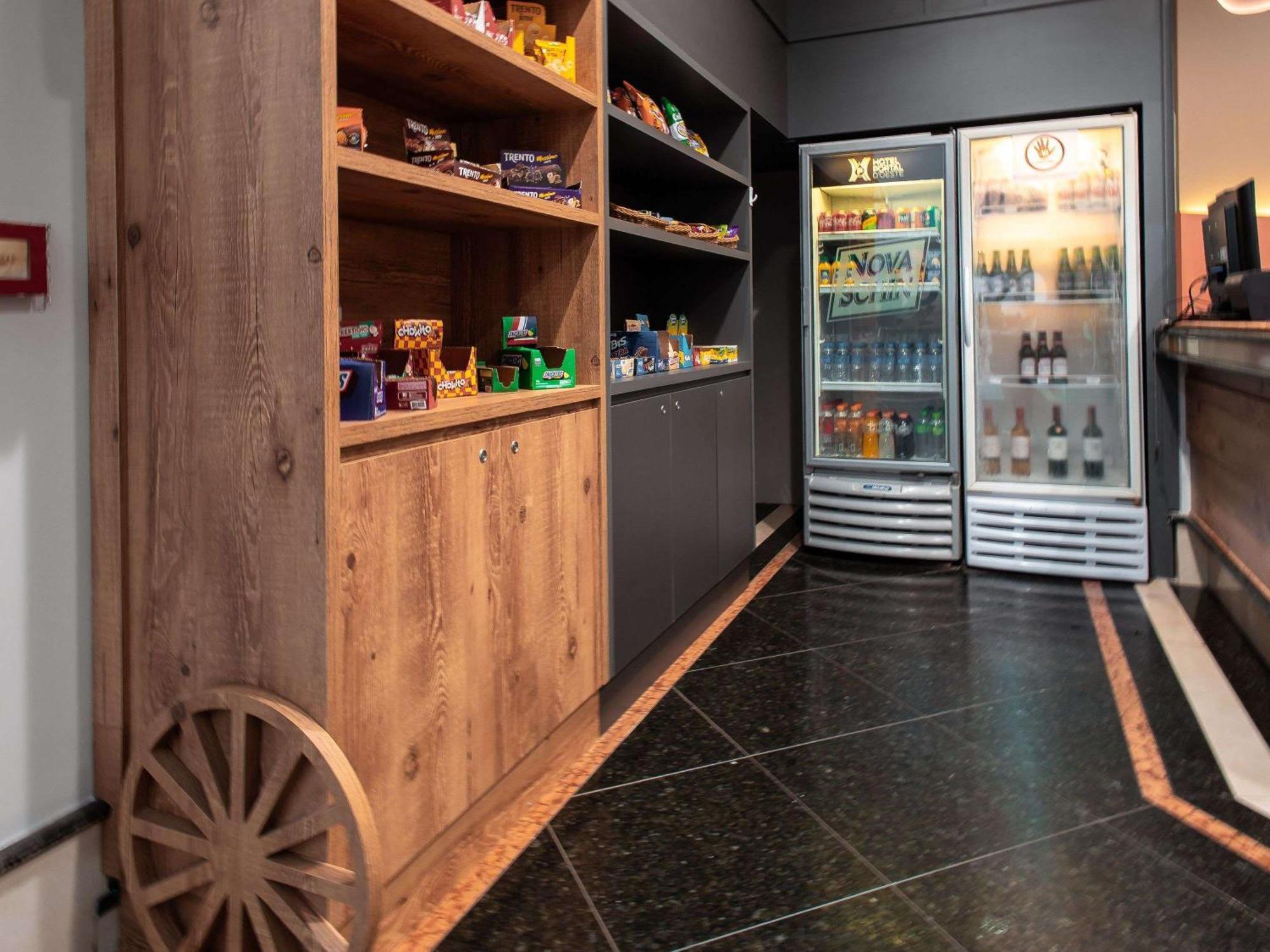 Ibis Styles Portal D'oeste Hotel 3*