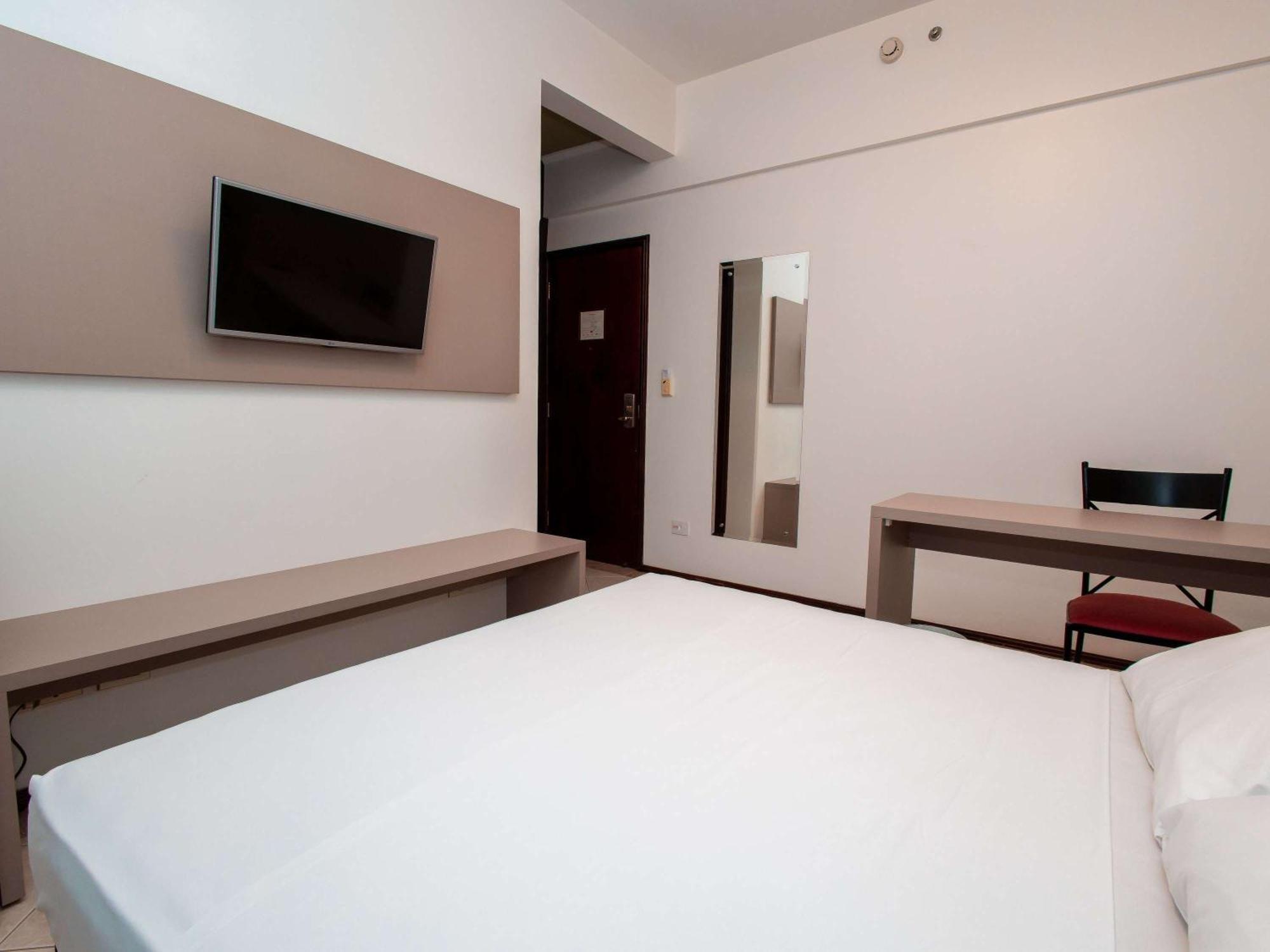 Ibis Styles Portal D'oeste 3*